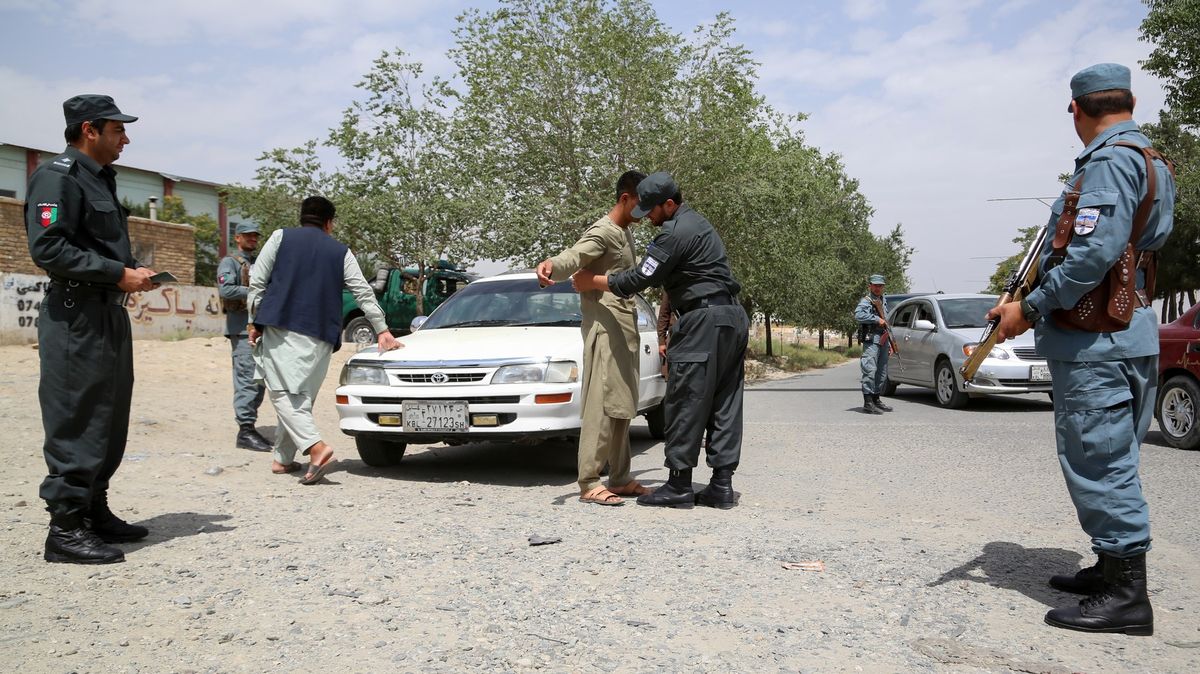 Poblíž afghánského prezidentského paláce dopadly rakety